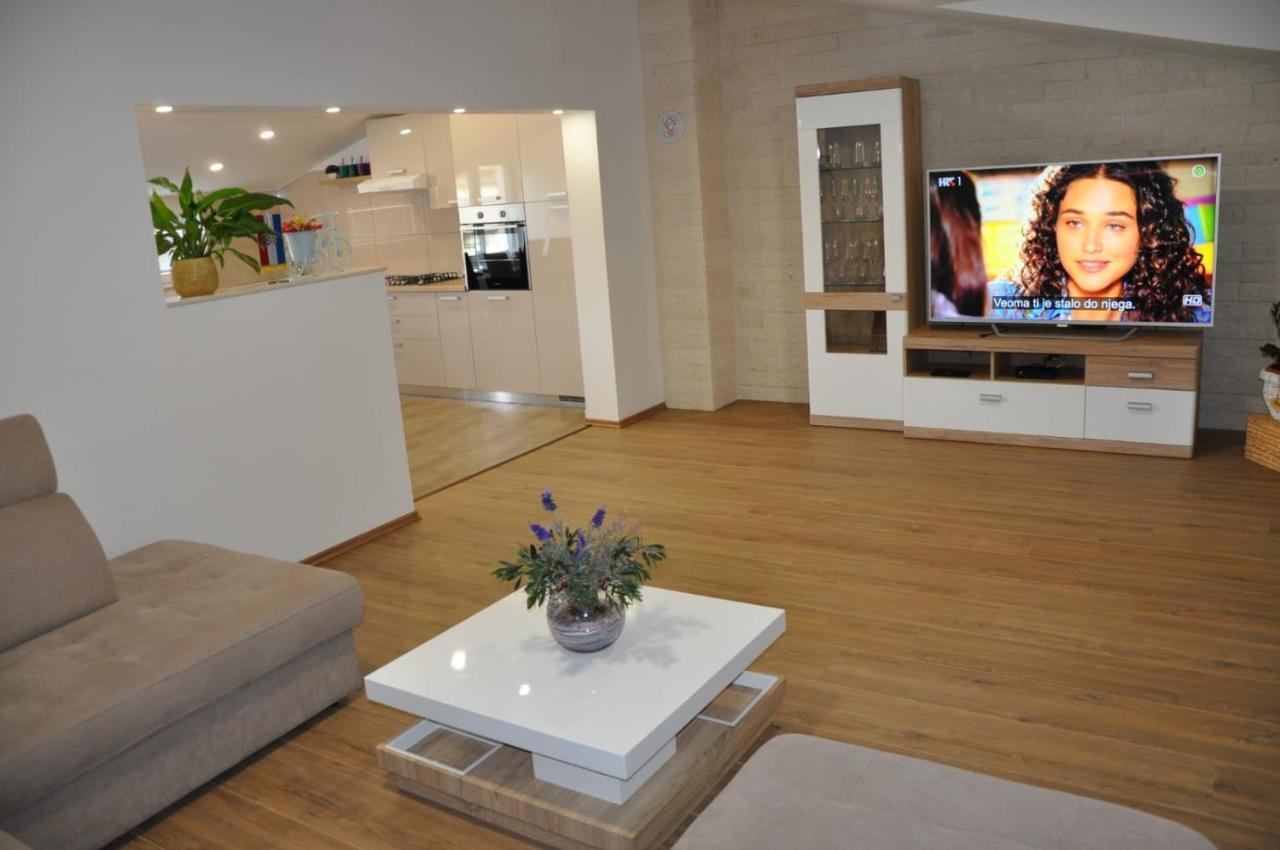 Apartman Doni Split Bagian luar foto